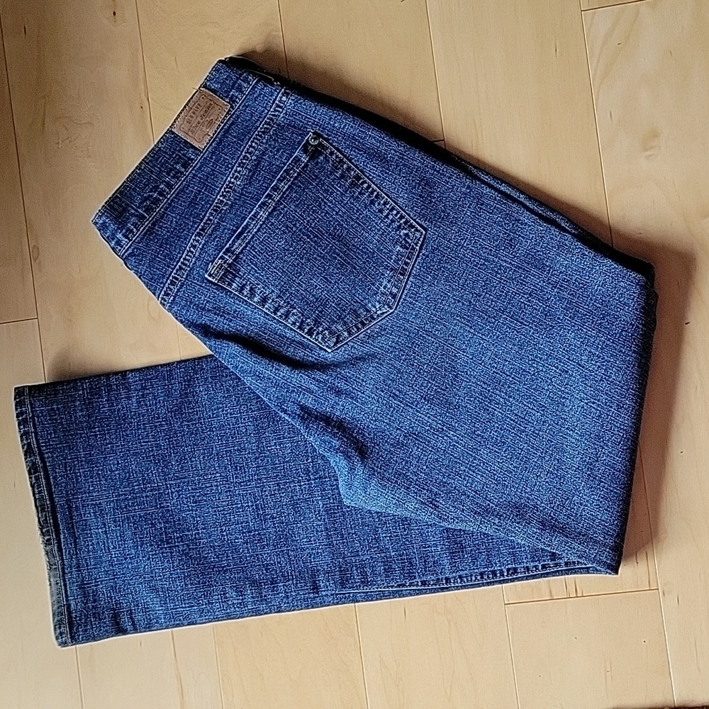 Old Navy boot-cut jeans. Size 10 short, gently worn.